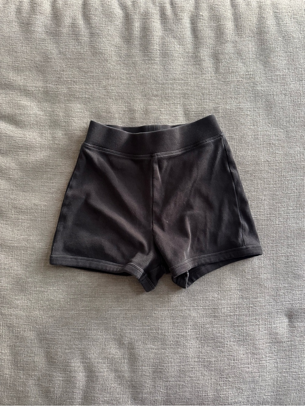 Zara Women's Ribbed High-Waist Black Shorts